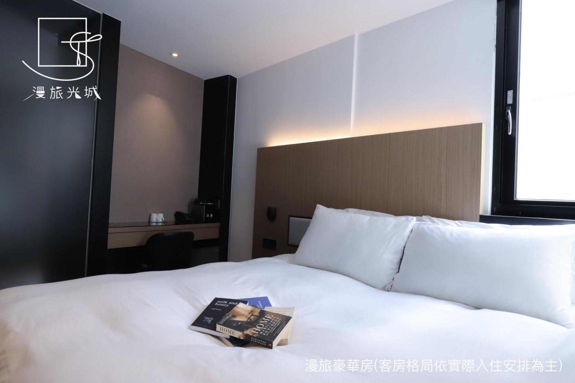 Slow Town Hotel-Glowing Taichung Oda fotoğraf